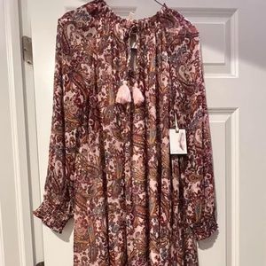 Jessica Simpson maternity dress size medium-new with tags